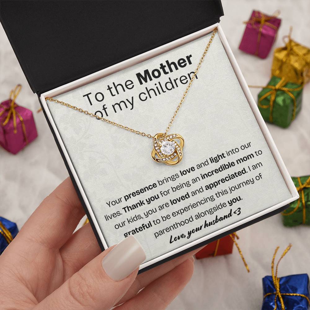 To the Mother of my children - Love knot necklace with message card